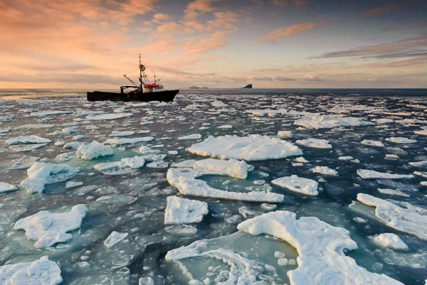 201205 Ice Breakup CM-Web JPG