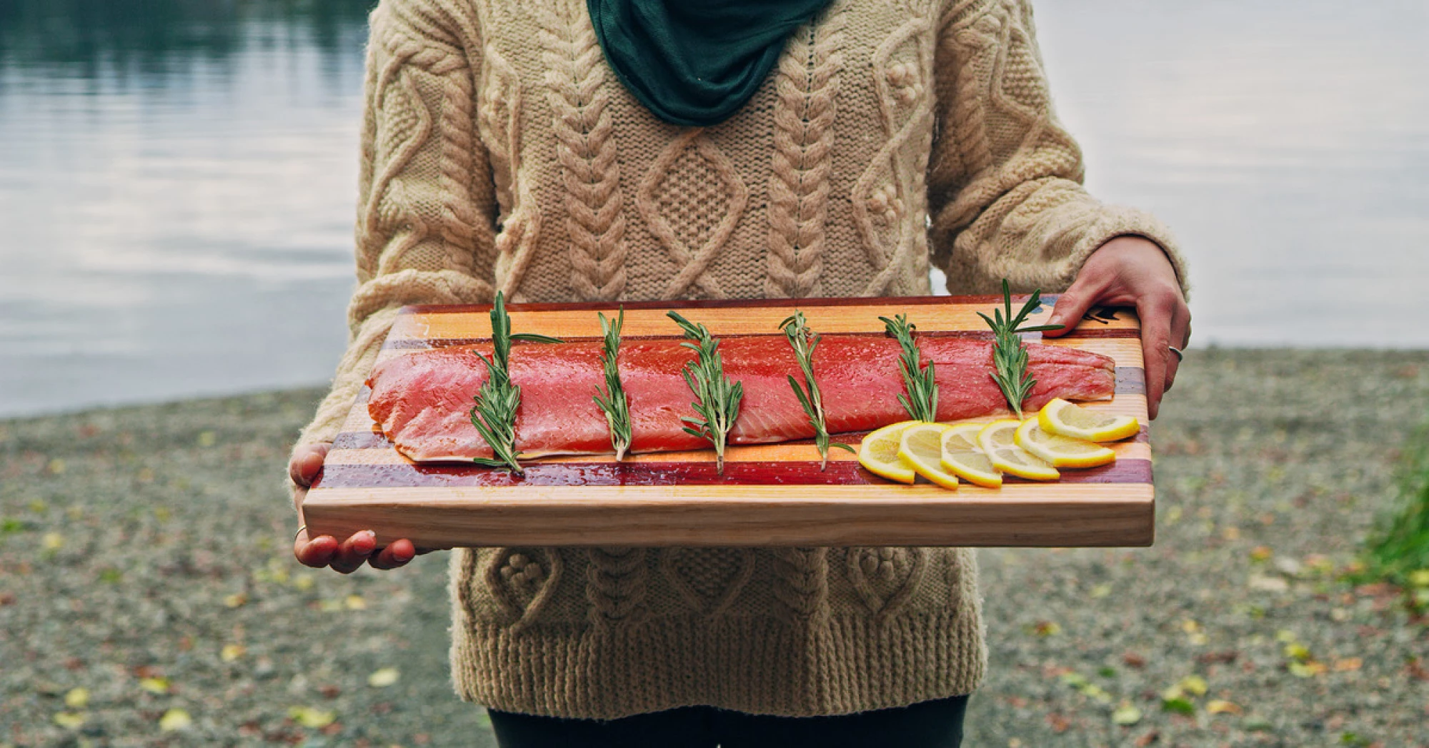 200110_WOMAN HOLDING SOCKEYE FILLETS 2_CF-Web - Medium