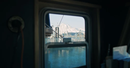 202003_BOAT WINDOW_01_CF-Web - Medium